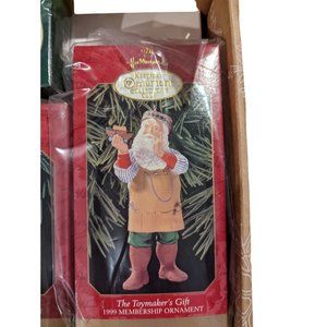Hallmark Keepsake 1999 Collector's Club Membership Ornament The Toymaker's Gift